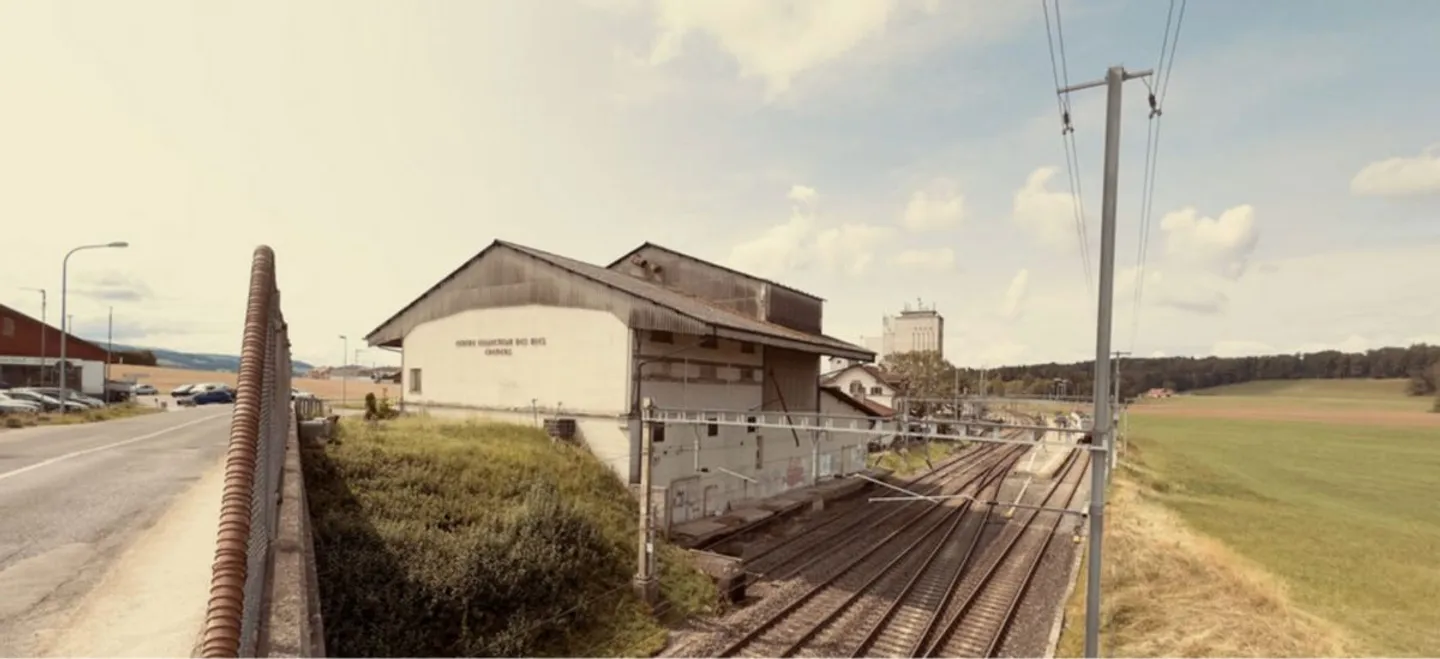 HALL DI STOCCAGGIO in affitto, Chénens (FR) - 250 m2 - 19 metri di altezza - Foto 2 di 5