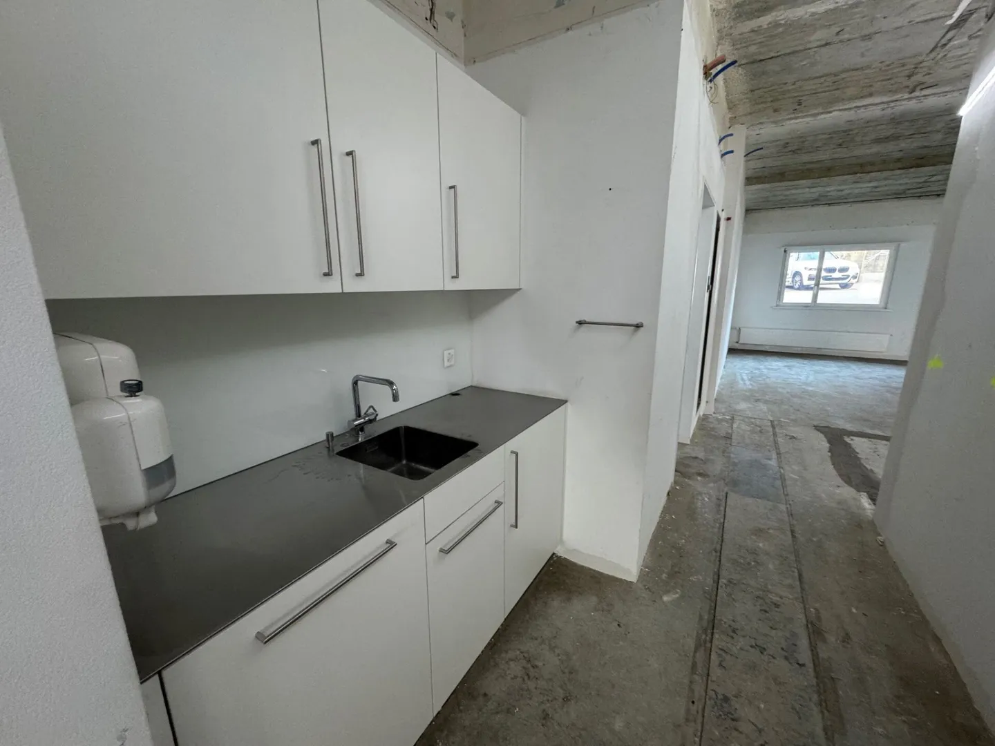 Espace commercial, central à Oberengstringen - Photo 3 sur 6