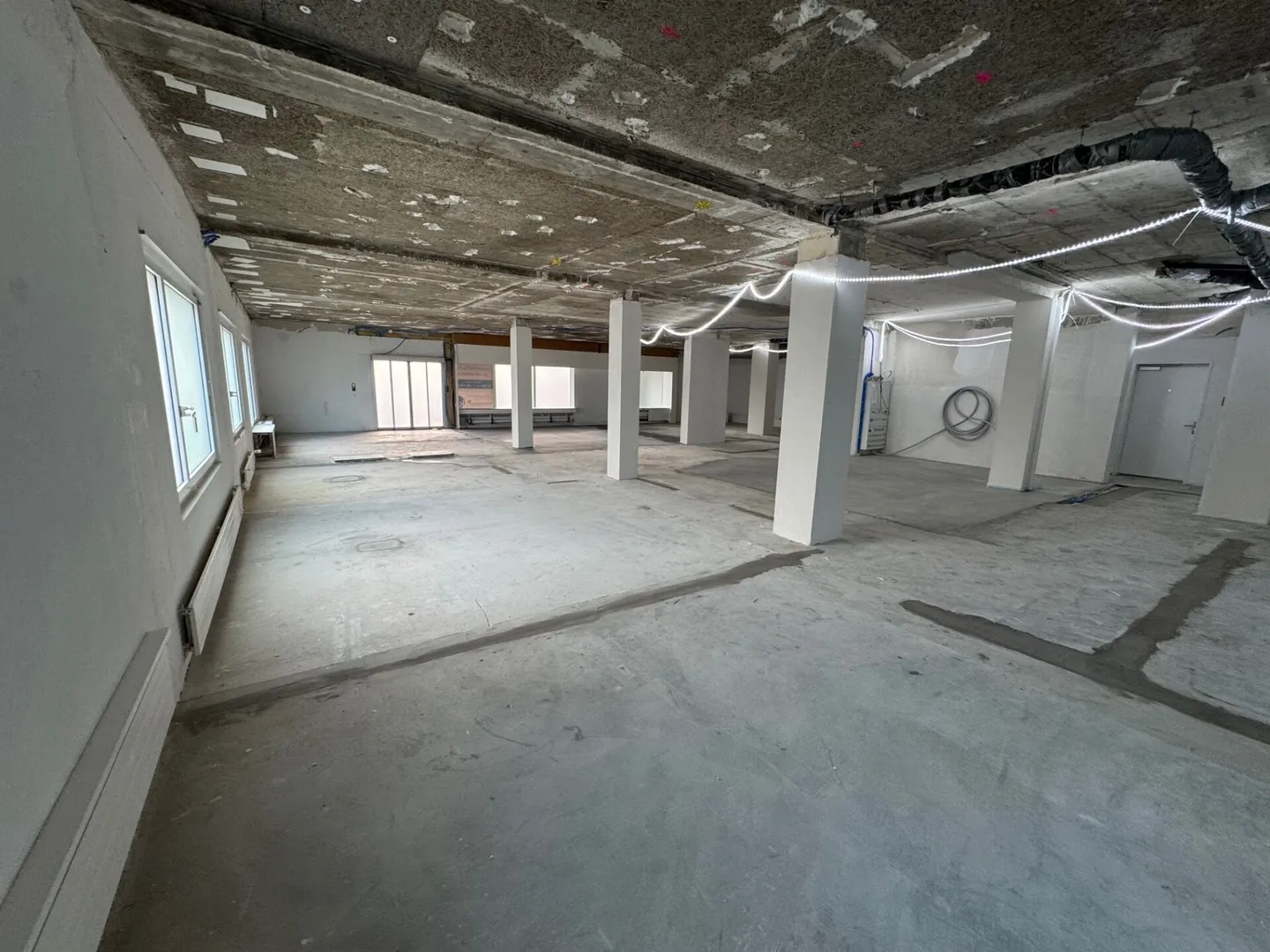 Espace commercial, central à Oberengstringen - Photo 4 sur 6