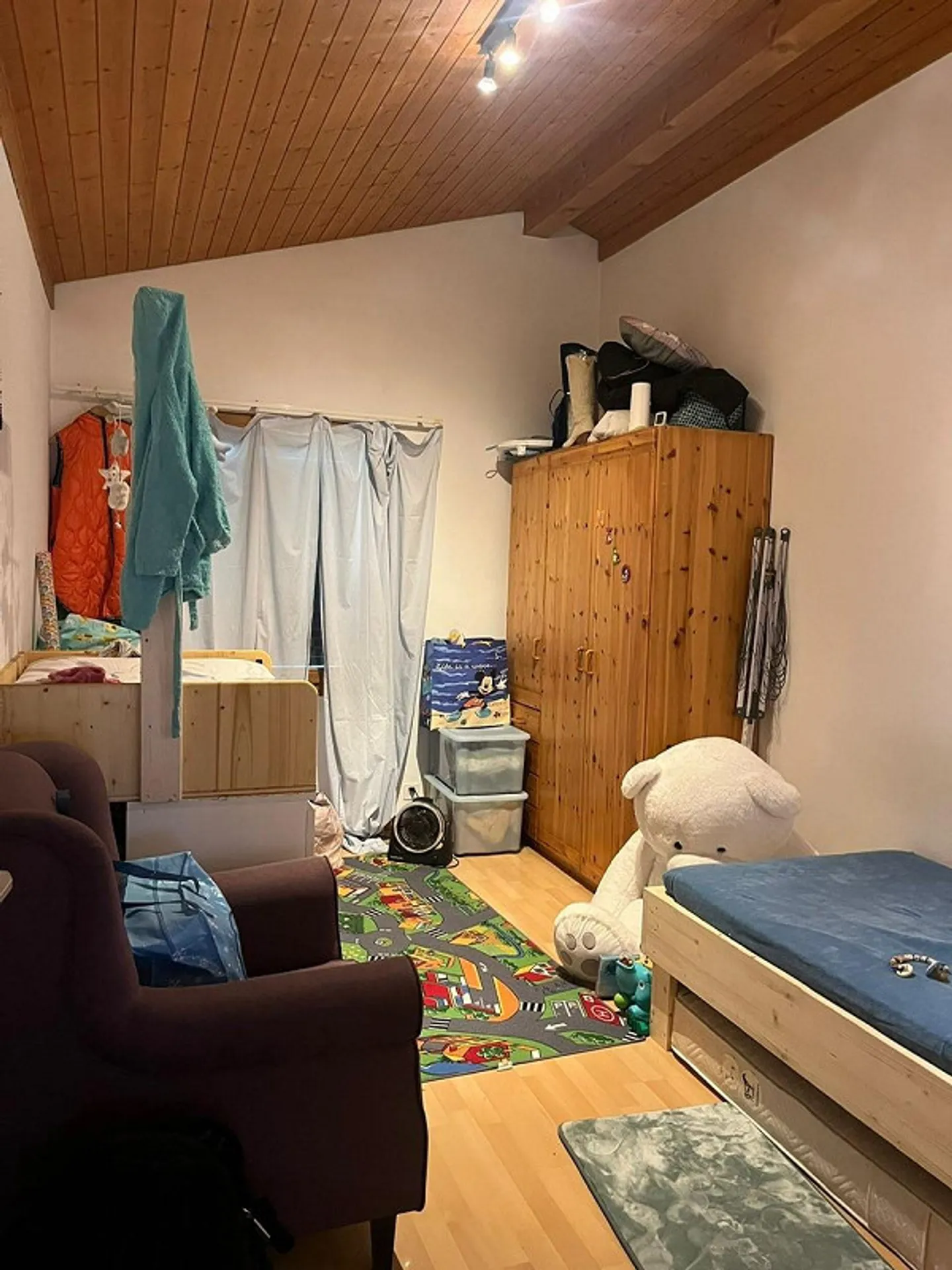 Gemütliche 3.5 Zimmer Attique - Foto 9 von 9