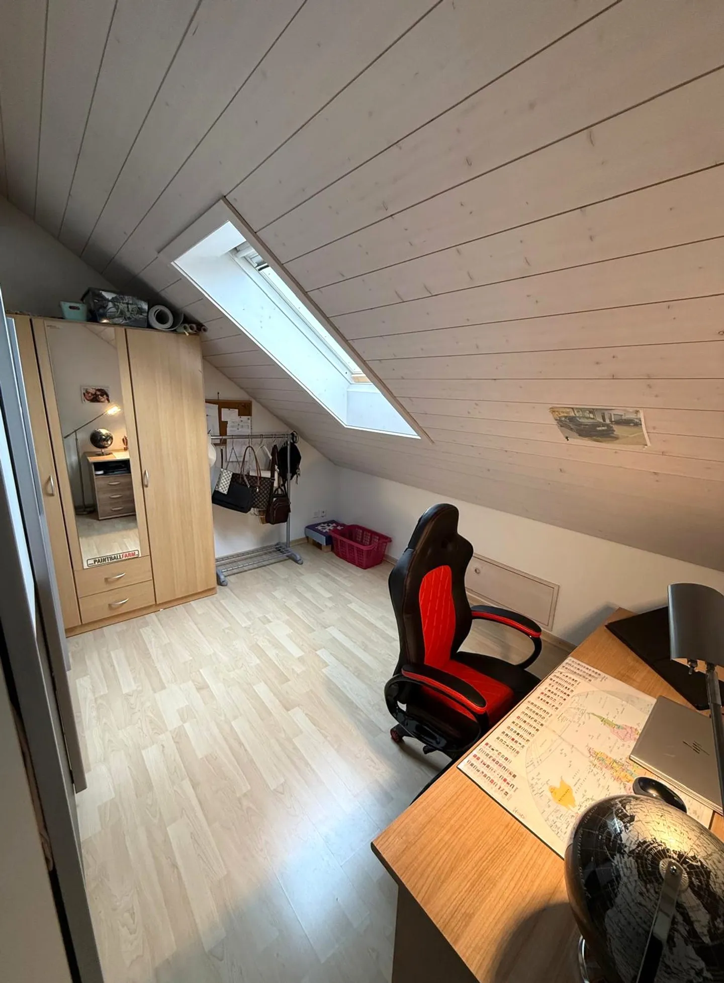 Charming 4.5-room apartment with balcony and Swedish stove in Thierachern - Photo 14 of 14