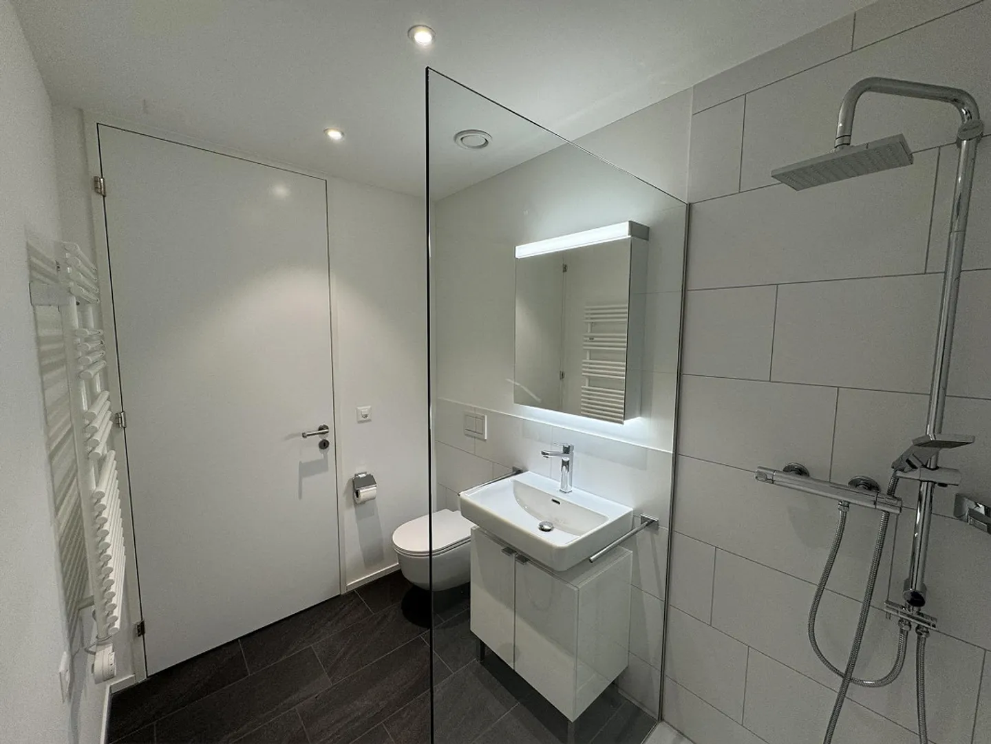 Moderne, grosszügige und komfortable Eigentumswohnung zu vermieten - Foto 10 von 16