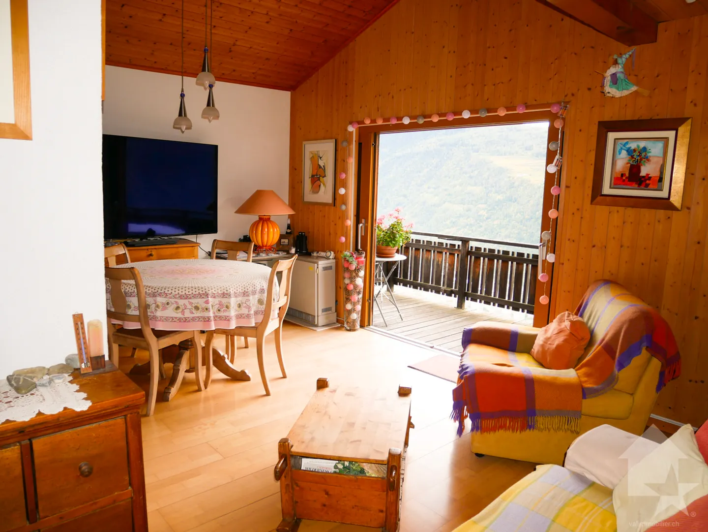 Magnificent small chalet / mazot at the Summit of the Vines - Photo 1 of 32
