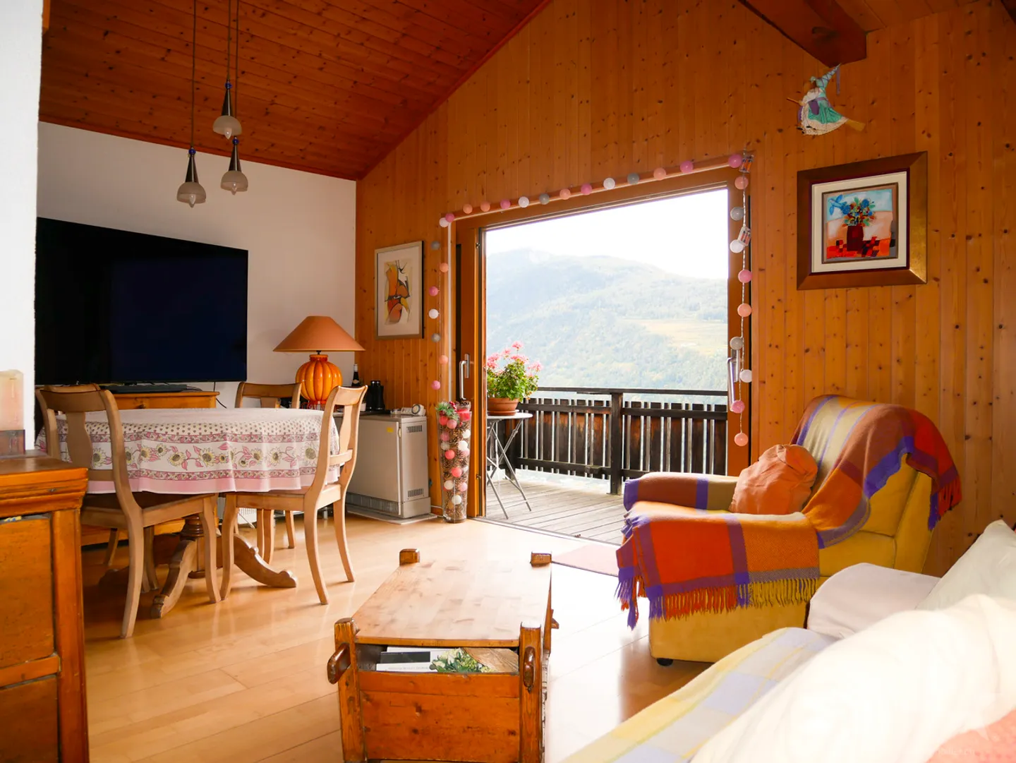 Magnificent small chalet / mazot at the Summit of the Vines - Photo 2 of 32