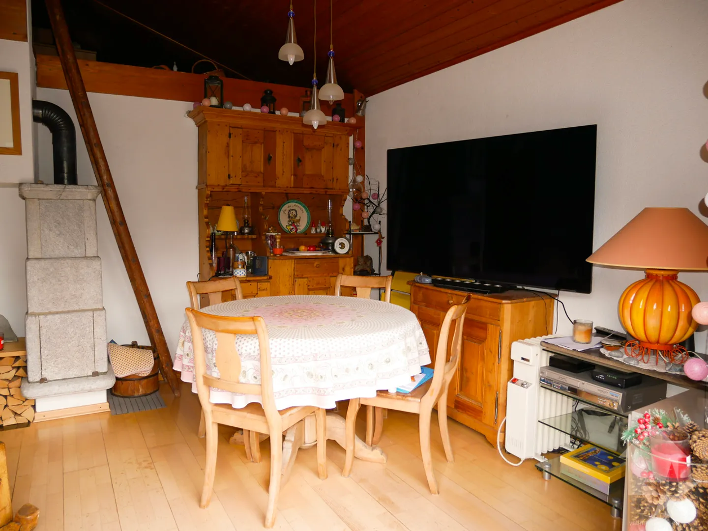Magnificent small chalet / mazot at the Summit of the Vines - Photo 10 of 32