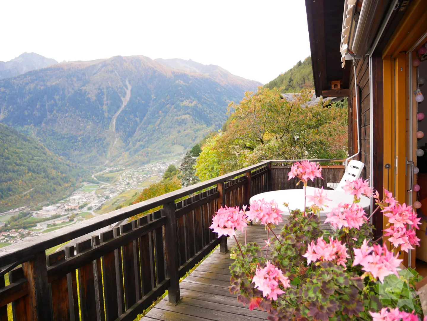 Magnificent small chalet / mazot at the Summit of the Vines - Photo 14 of 32