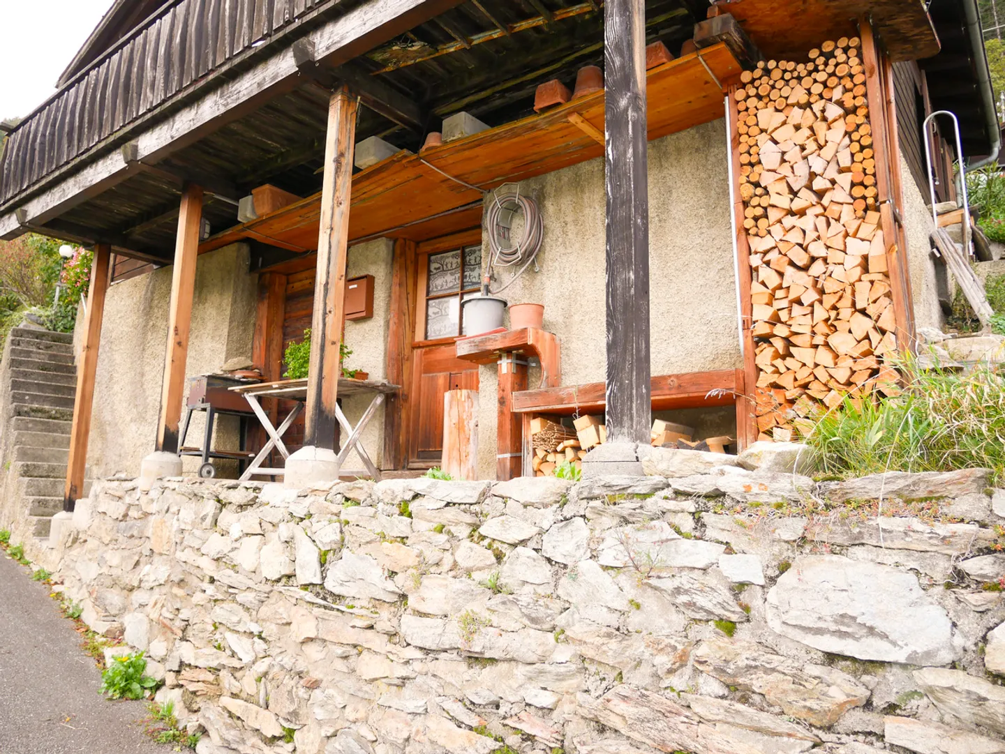 Magnificent small chalet / mazot at the Summit of the Vines - Photo 25 of 32