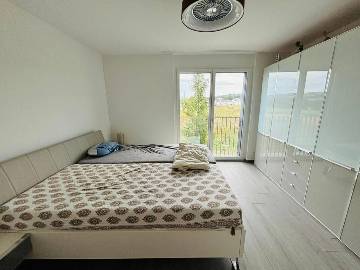 Grosszügige 4.5-Zimmer-Wohnung mit wunderbarem Balkon - Photo 5 of 13