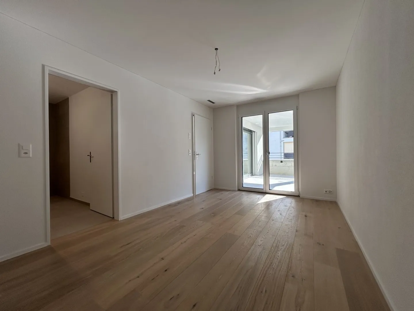 Cercasi primo inquilino: Appartamento moderno di 3,5 stanze in un nuovo edificio Minergie - Foto 5 di 12