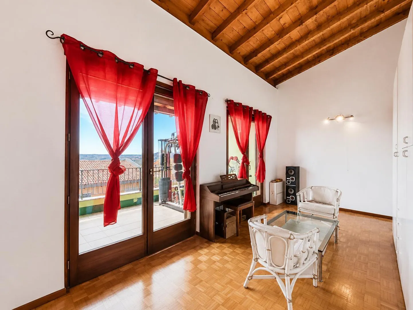 Terraced house with 6.5 rooms and garden in Castel San Pietro - Photo 7 of 13