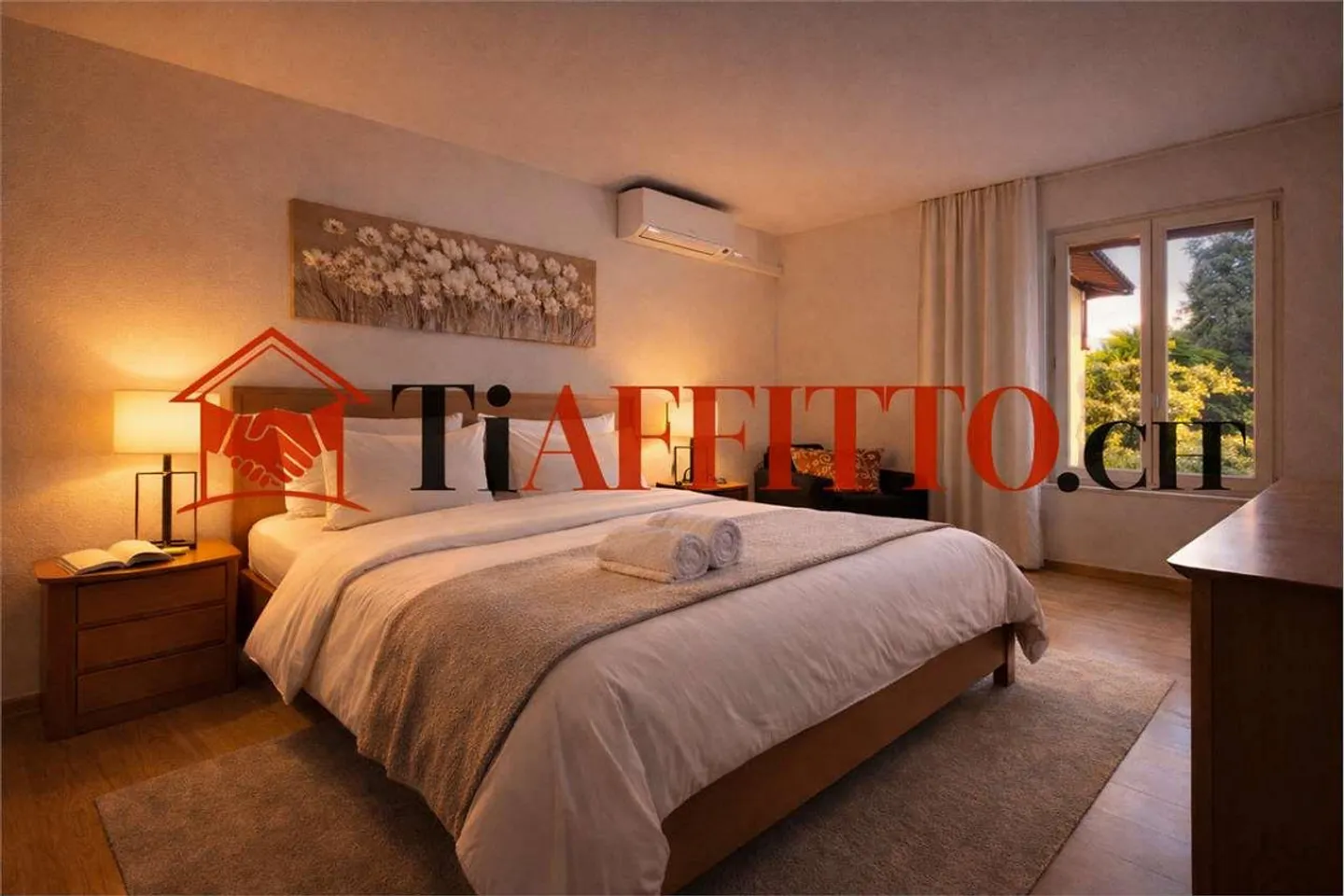 CASA ELEVATA DI 4,5 STANZE A PORZA CON GIARDINO, TERRAZZA E PISCINA INTERNA - Foto 4 di 13