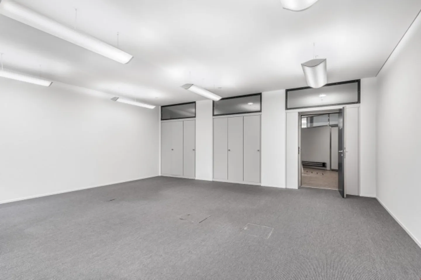 Ausgebaut & bezugsbereit: sofort nutzbare Bürofläche - Foto 8 von 11