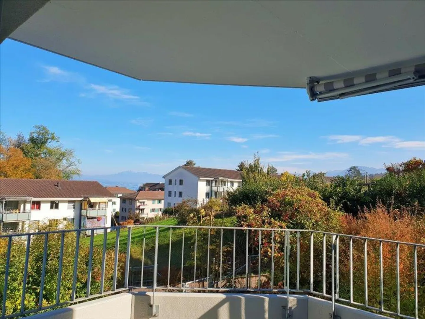 Charming Apartment in Wädenswil - Photo 1 of 11
