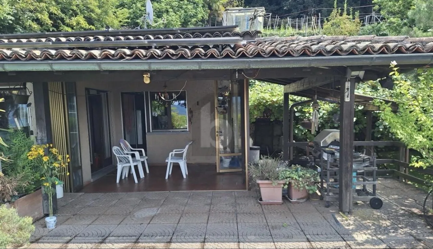 WITH GARDEN, POOL AND SAUNA - Photo 3 of 6