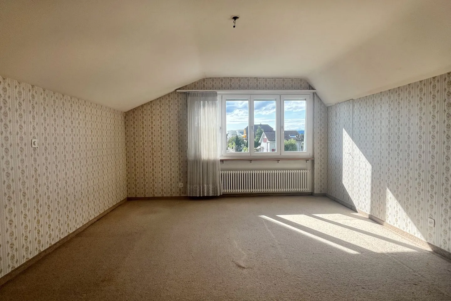 Einfamilienhaus mit Garten in einem ruhigen Quartier - Foto 10 di 12