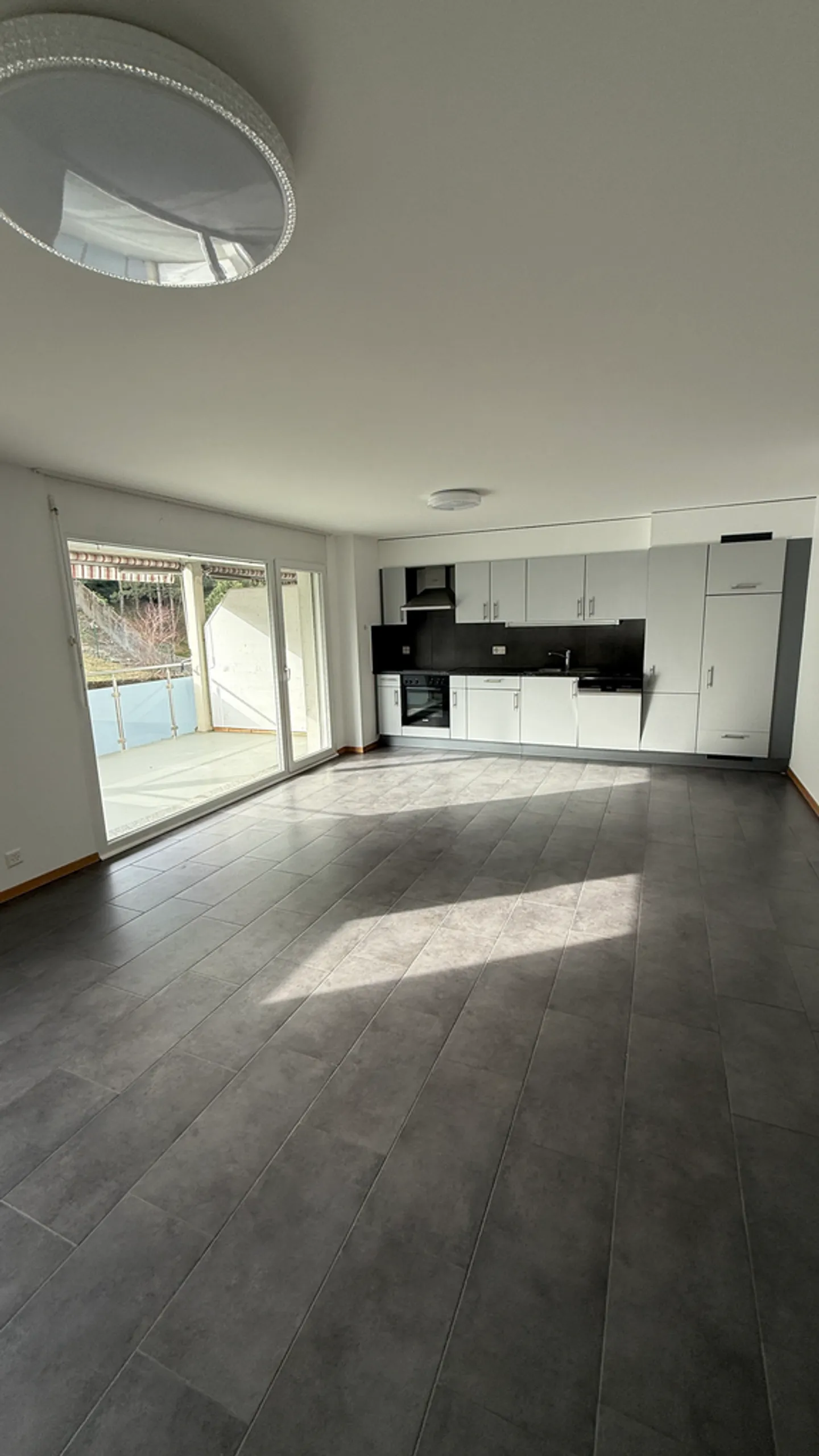 Geräumige 3.5-Zimmer-Wohnung - Foto 2 von 6