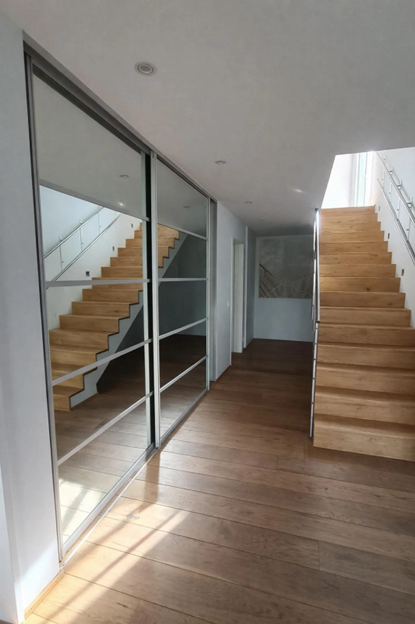 Elegantes Einfamilienhaus mit Aussicht - Foto 12 von 16