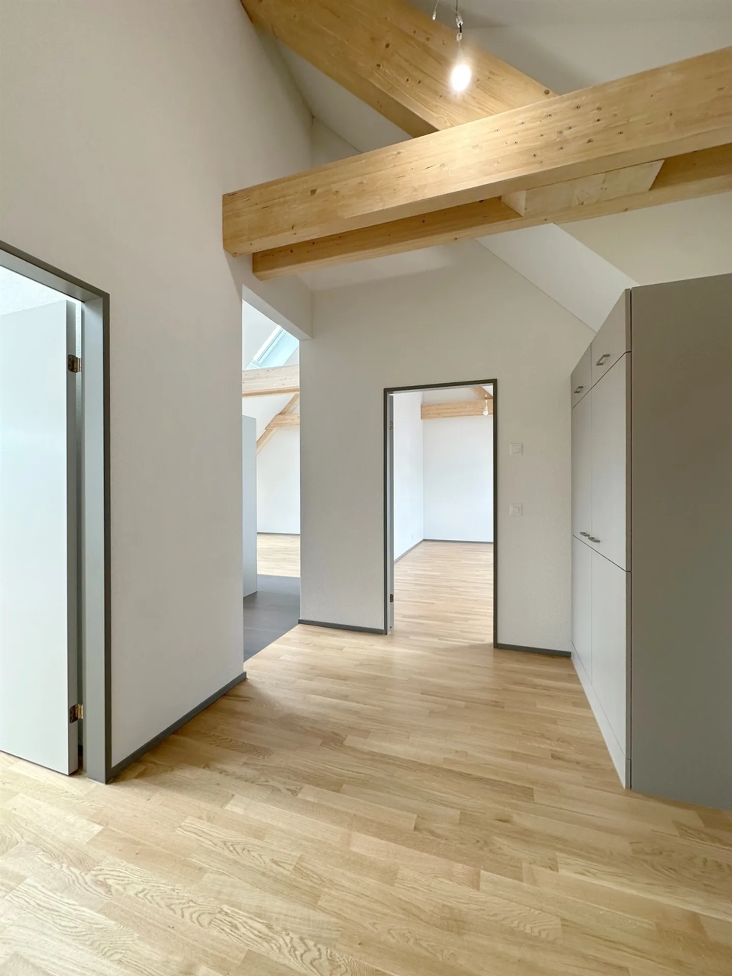 Living at the Pulse of the City - Trendy - Modern - Your New Home? - Photo 3 of 13