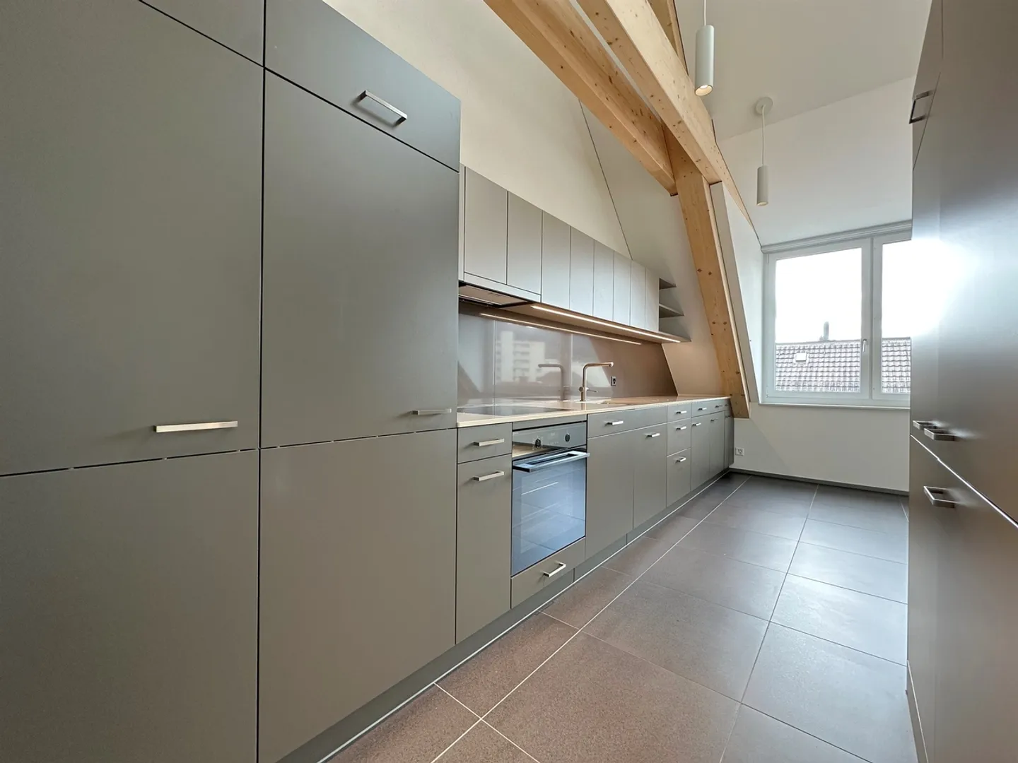 Living at the Pulse of the City - Trendy - Modern - Your New Home? - Photo 6 of 13