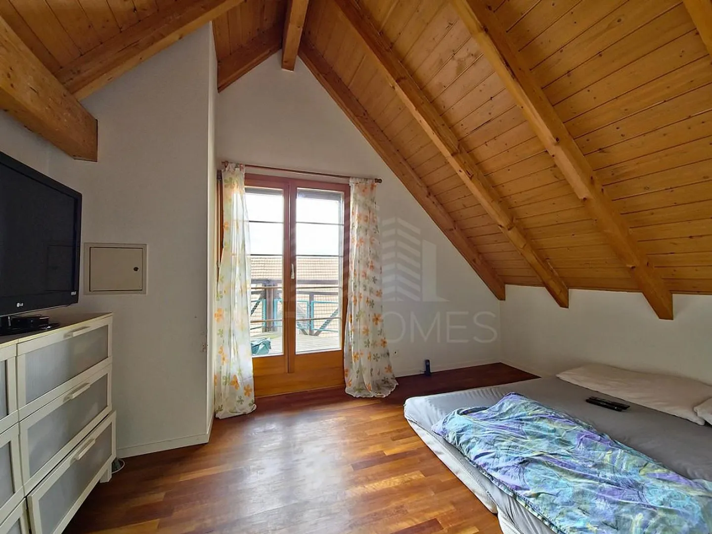 Stylish Maisonette with Charm in a Central Location - Photo 3 of 5