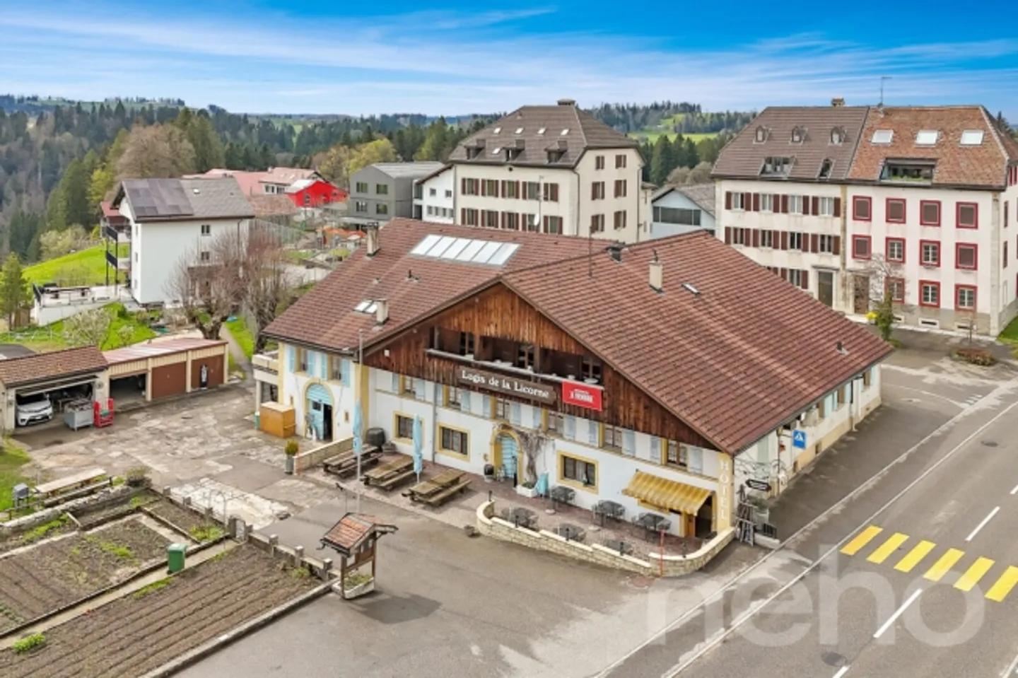 «Superbe Hôtel-restaurant-boulangerie pour opportunité rare!» - Photo 2 sur 13