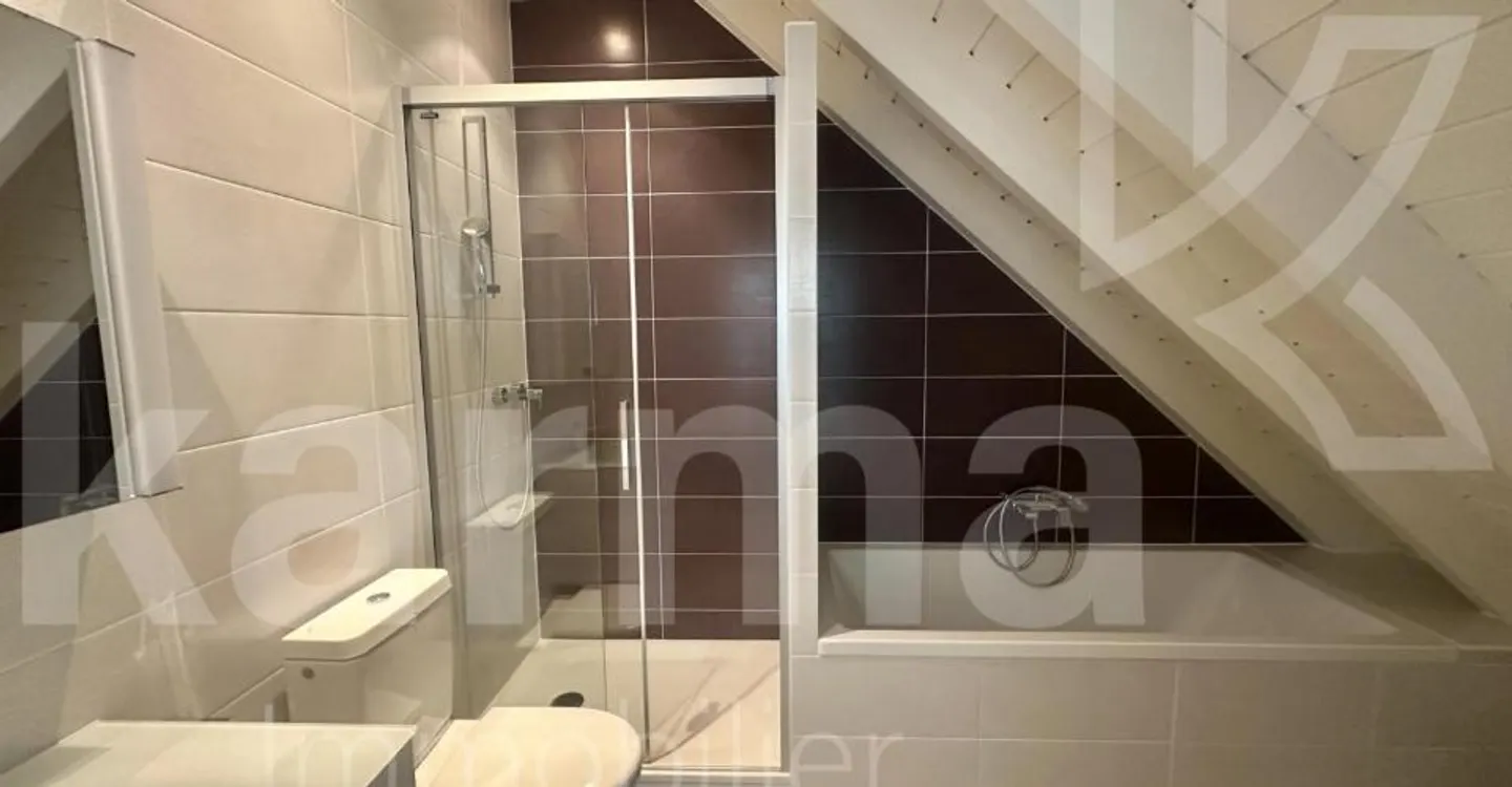 Renovated Duplex in Gland - Photo 6 of 8