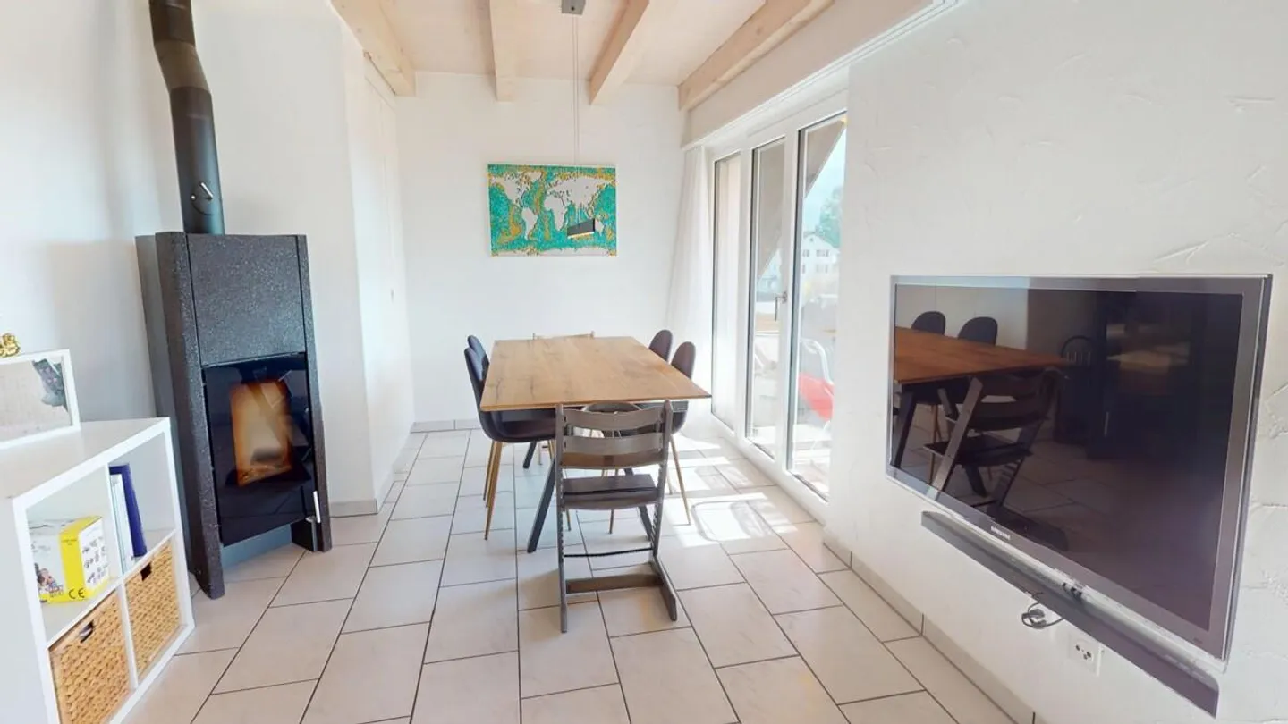 Spacious, 6.5 Rooms, Great View, Perfect Location and 3 Balconies - Photo 7 of 13