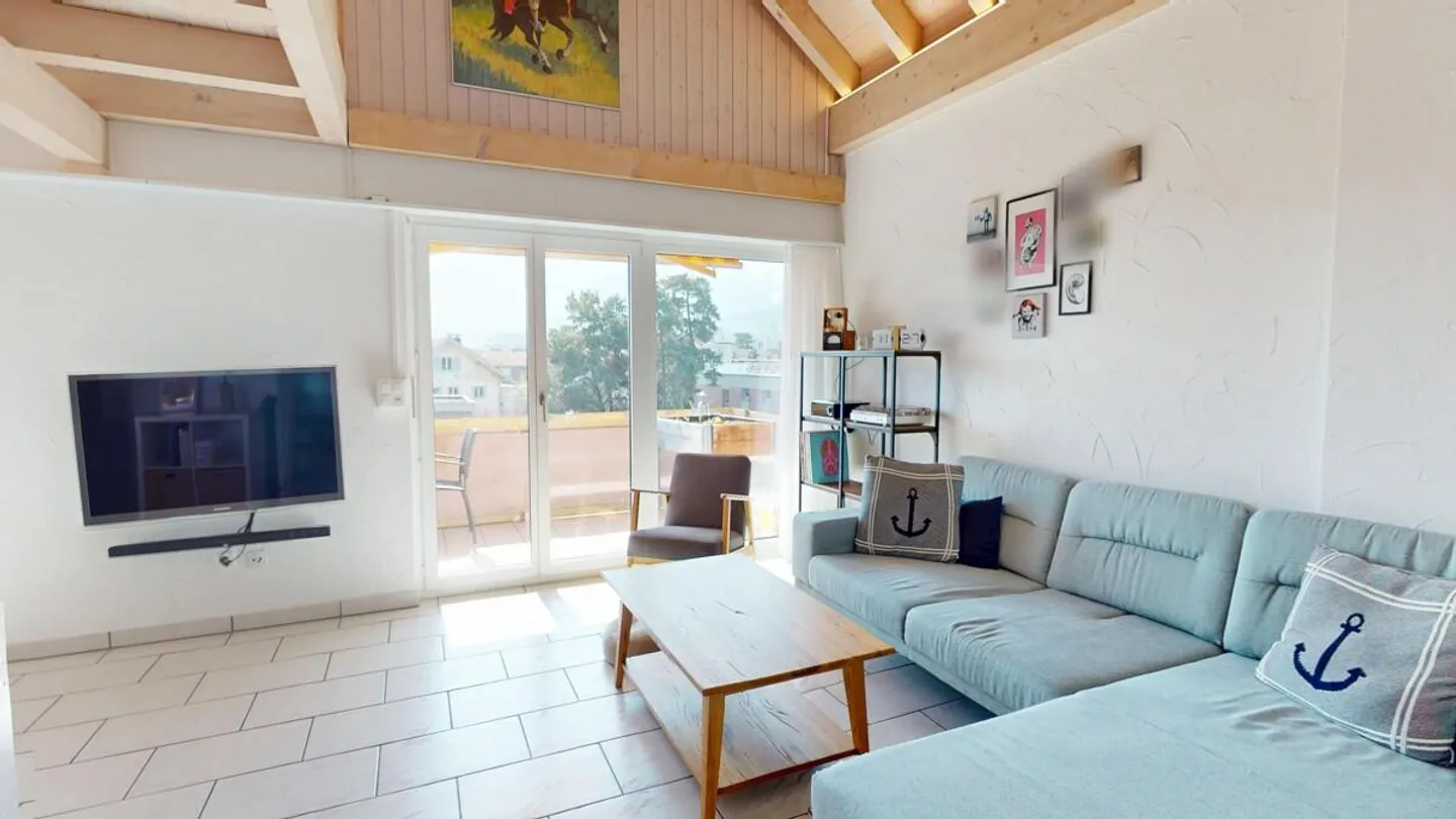 Spacious, 6.5 Rooms, Great View, Perfect Location and 3 Balconies - Photo 5 of 13