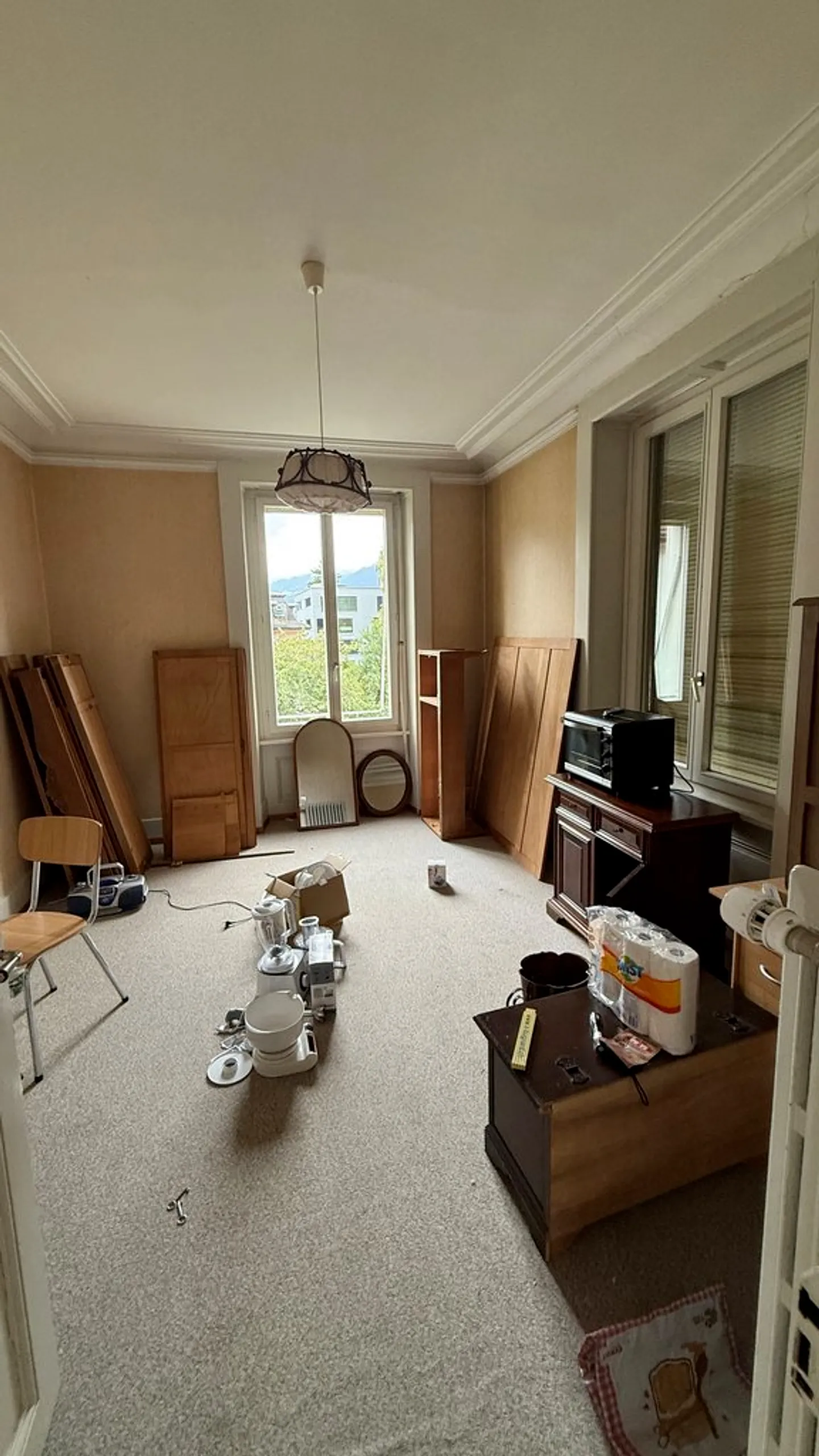 Unique 5.5 Room Apartment - Photo 2 of 6