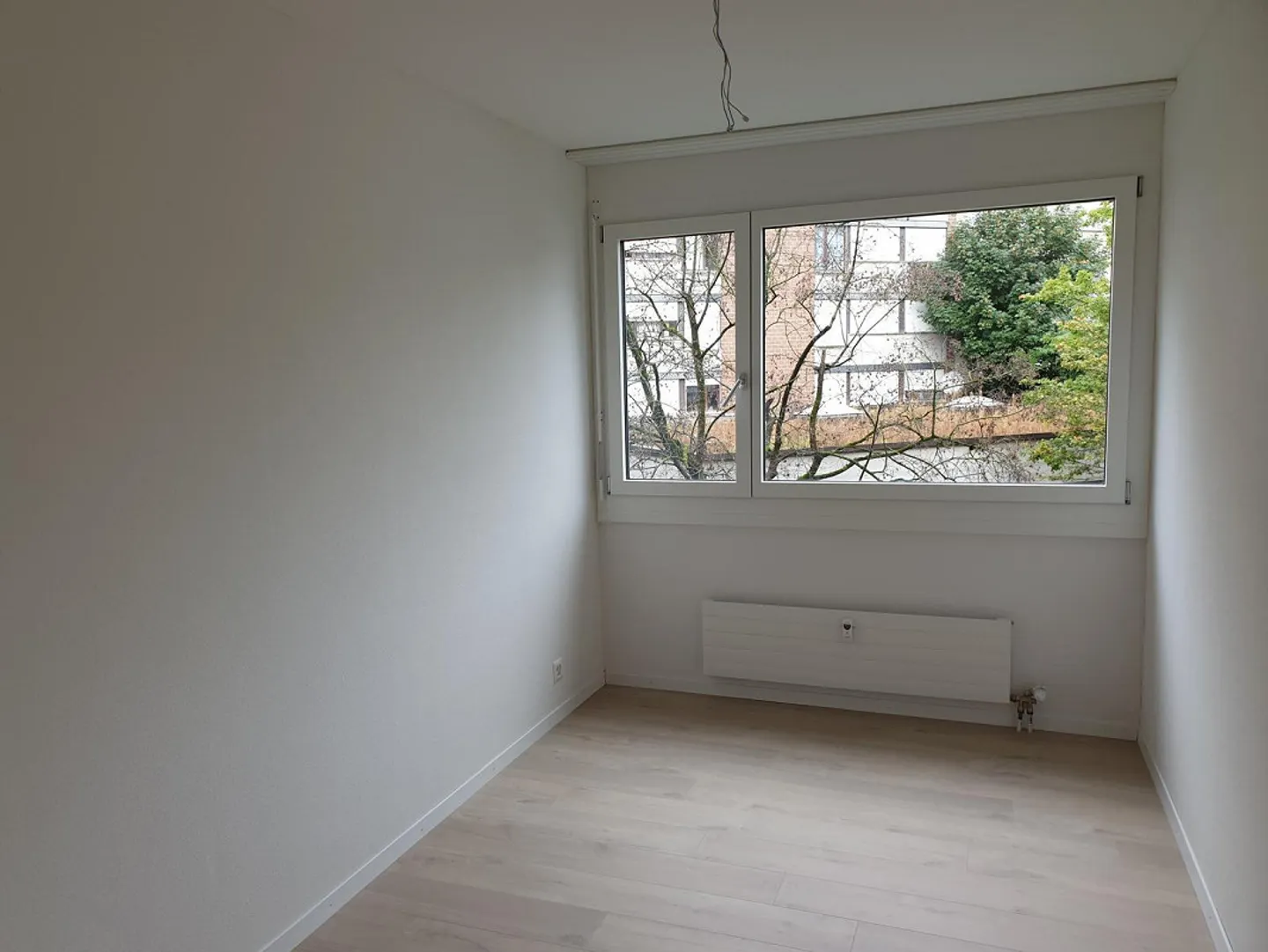 Moderne 3.5-Zimmerwohnung mit Balkon - Foto 6 von 8