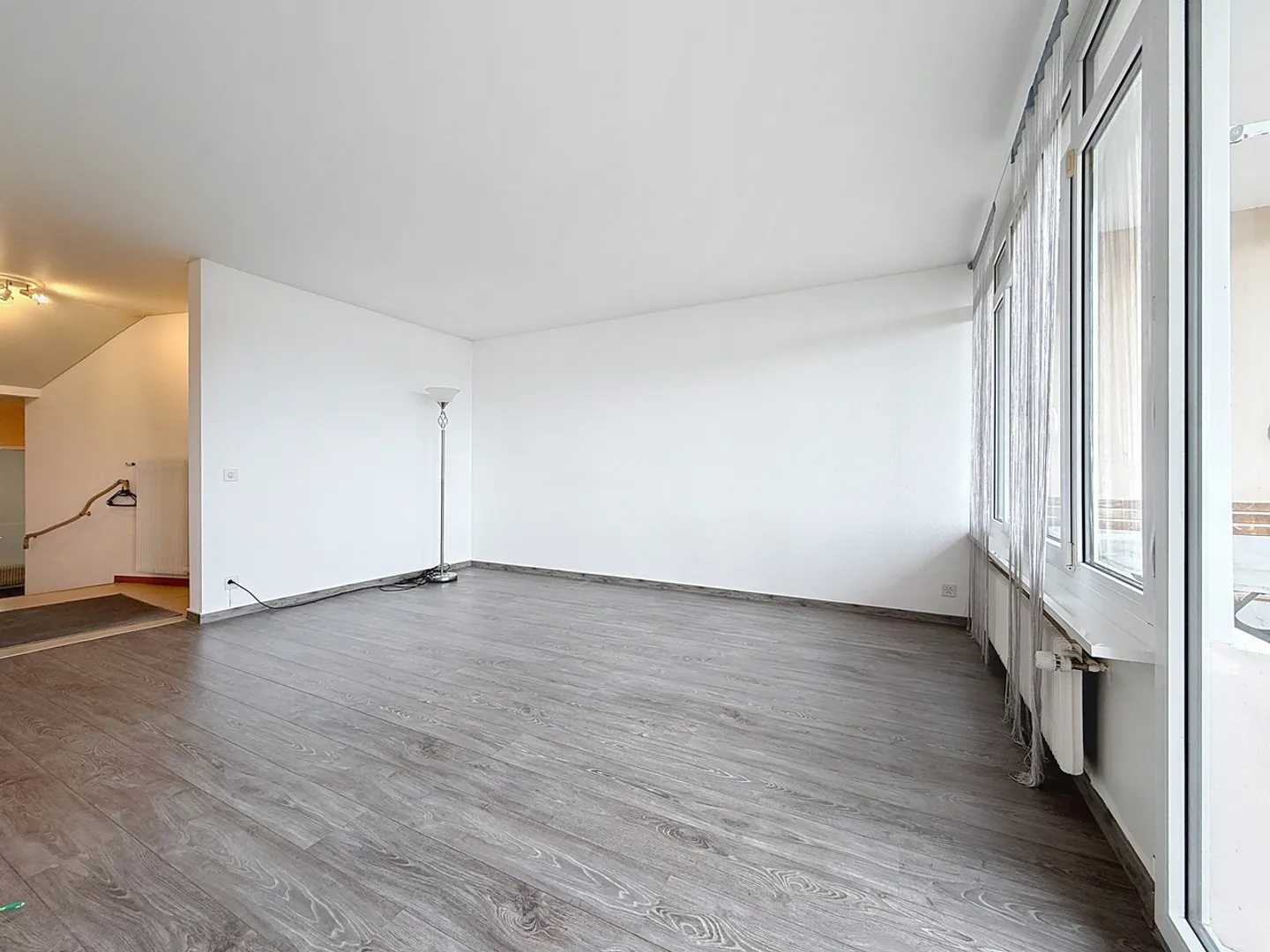 Bel appartamento di 4,5 stanze con vista in PPE con piscina comune - Foto 9 di 18