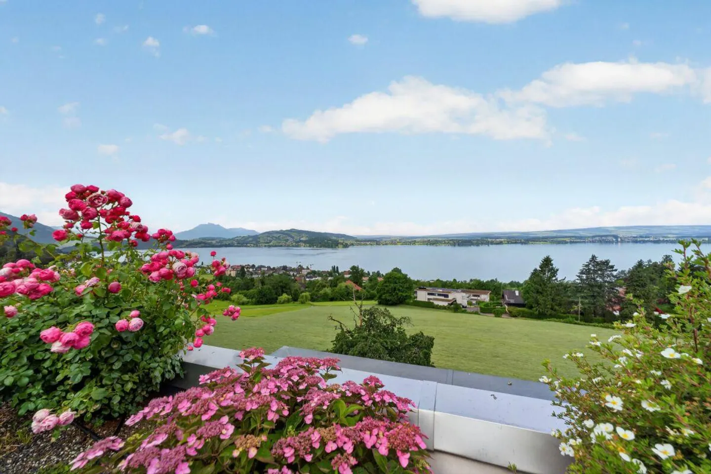 Appartamento con Terrazza Esclusiva e Vista - Foto 1 di 7