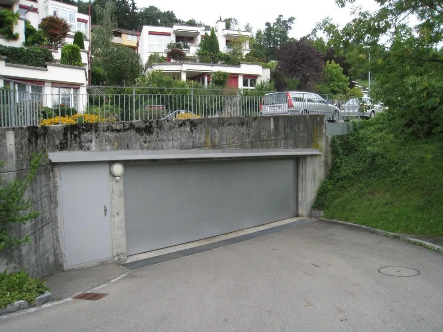 Posto Auto con Stazioni di Ricarica - Foto 2 di 2