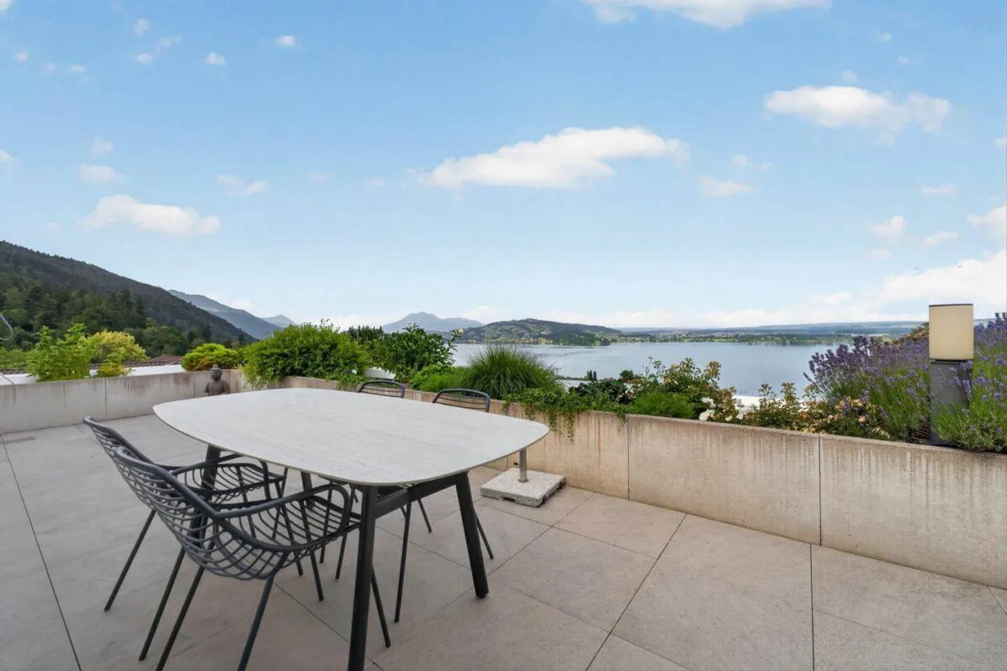 Appartamento con Terrazza Esclusiva e Vista - Foto 2 di 7