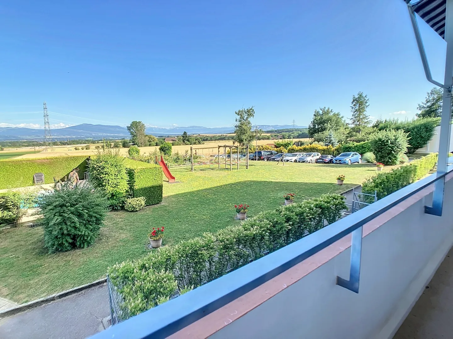 Bel appartamento di 4,5 stanze con vista in PPE con piscina comune - Foto 7 di 18