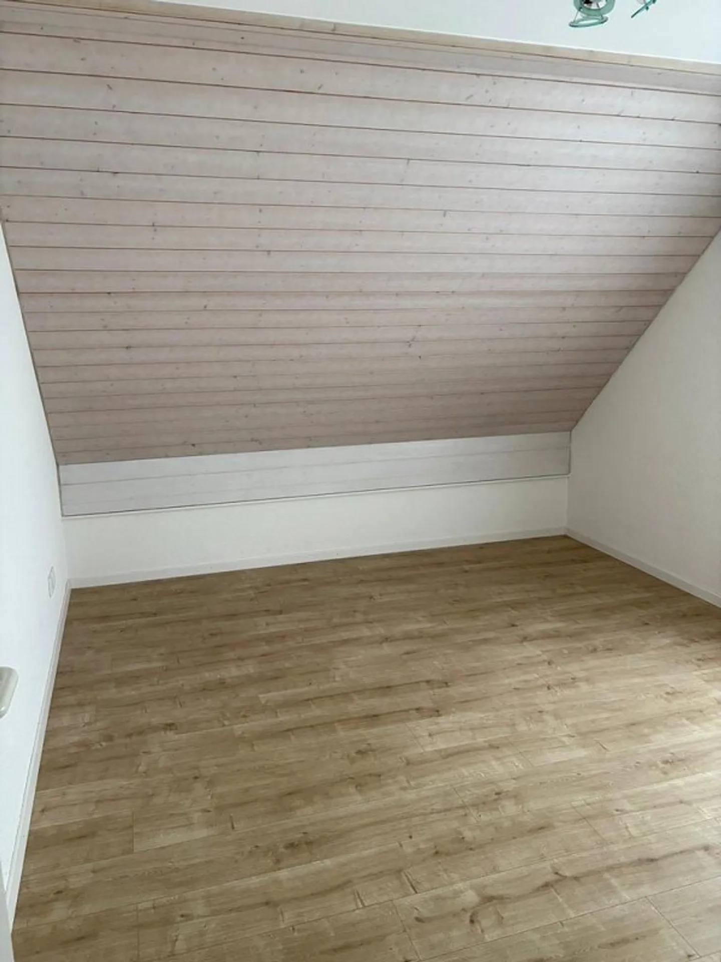 Well-maintained 5.5-room maisonette apartment with lake view - Photo 11 of 23