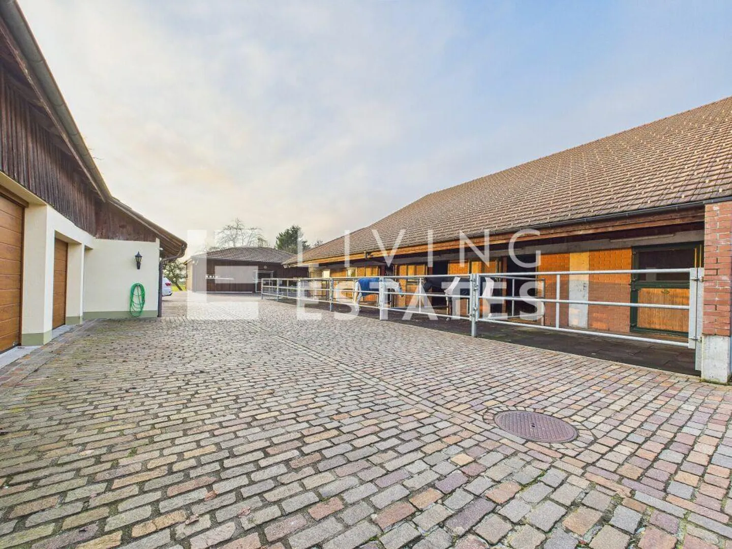 LEBEN MIT PFERDEN - EIN ANWESEN DER EXTRAKLASSE - Foto 14 von 23