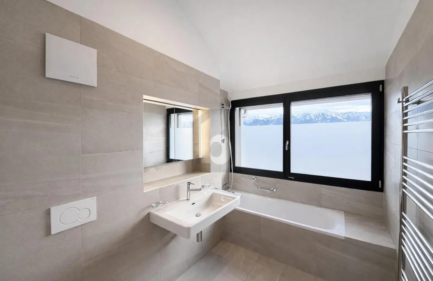 Schön gelegen, Seeblick & Modern - Foto 3 von 6