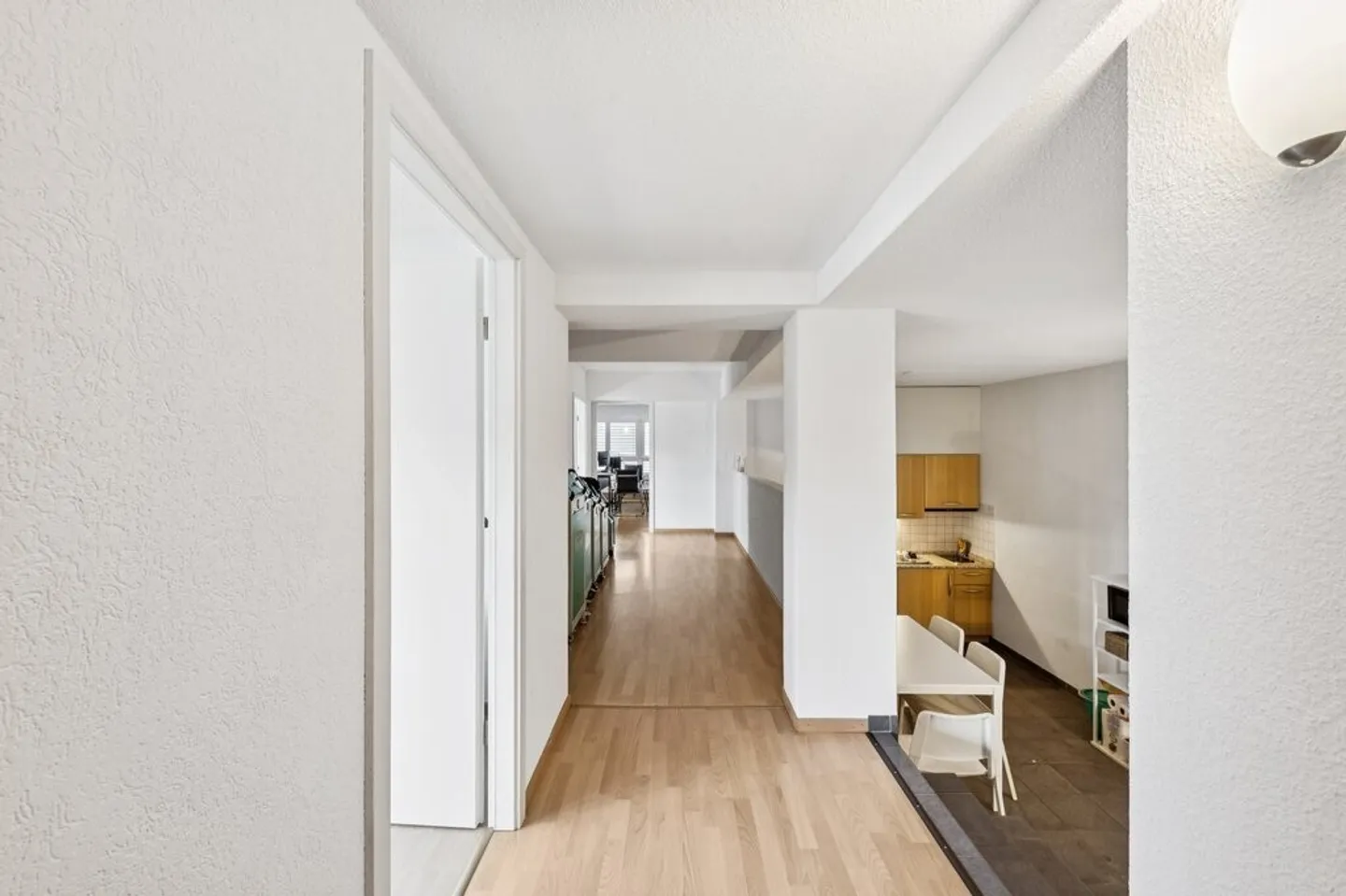 Geräumige Bürofläche in Ecublens - Foto 2 von 10