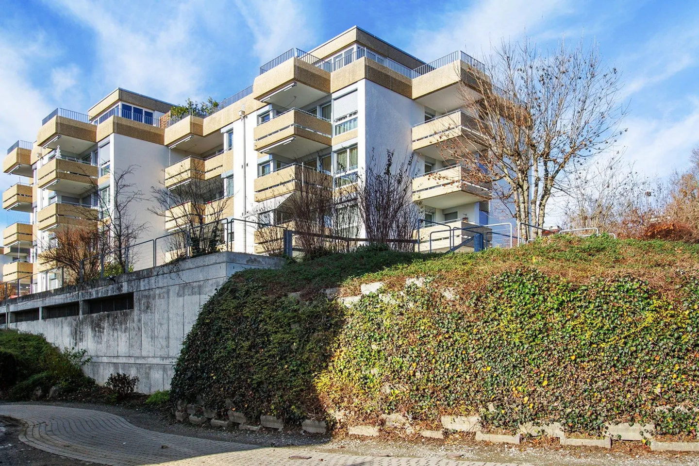 Parkplatz für Motorräder in der Innenparkierung - Foto 1 von 1