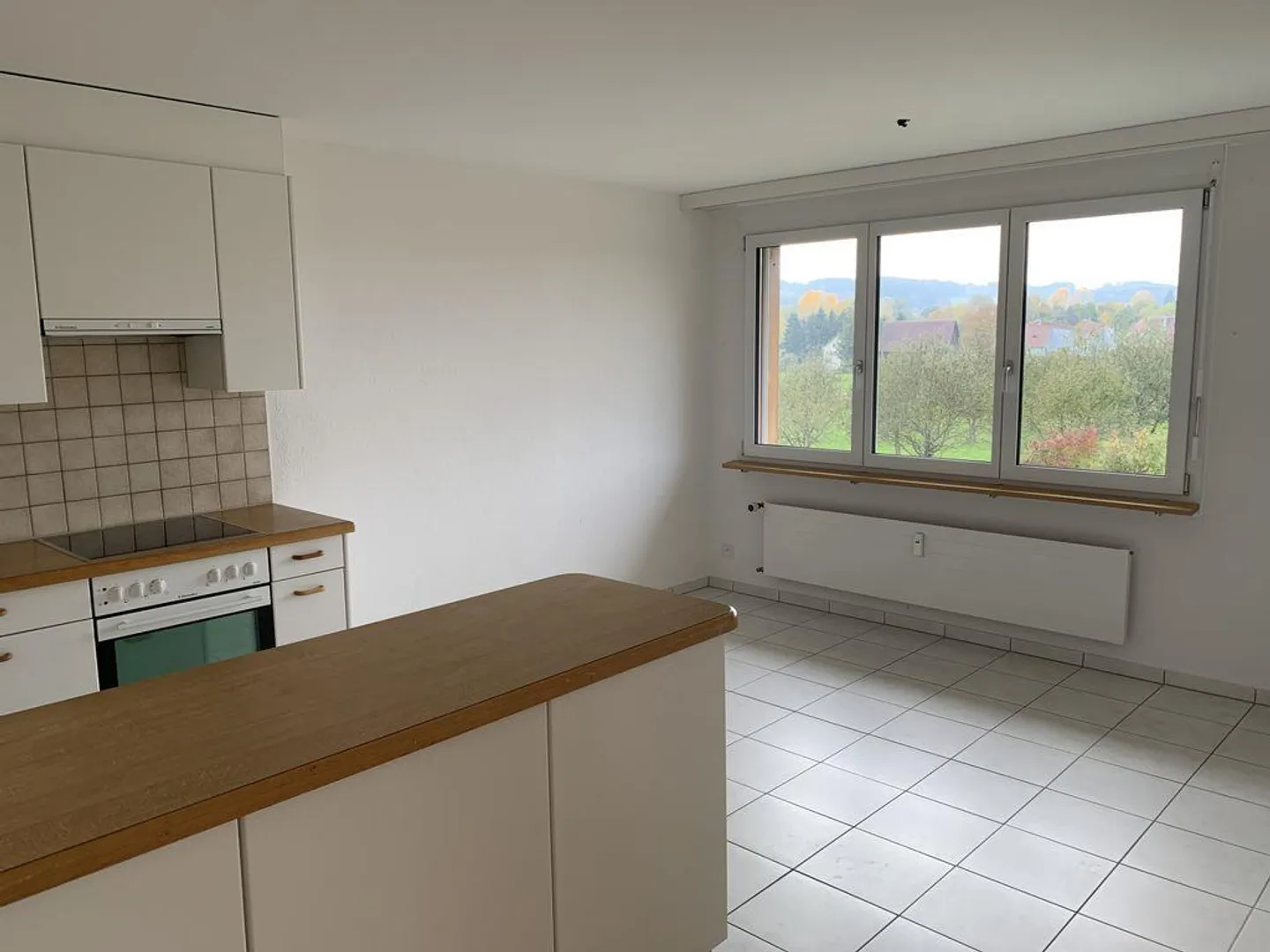 Attractive apartment with beautiful view into the greenery! - Photo 2 of 13