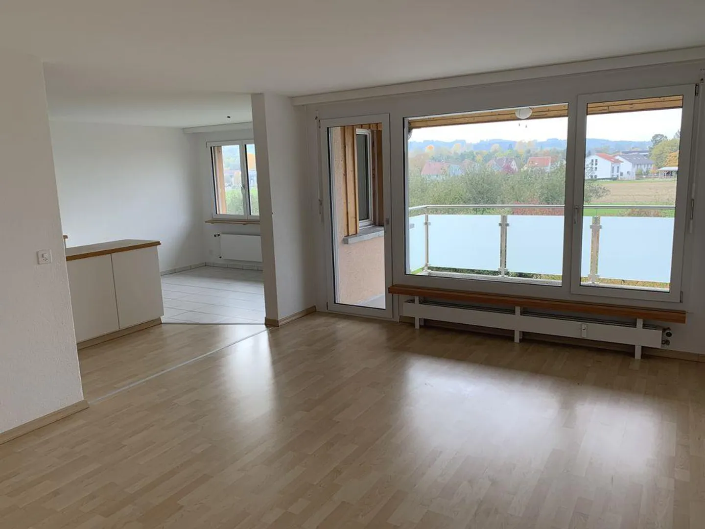 Attractive apartment with beautiful view into the greenery! - Photo 3 of 13