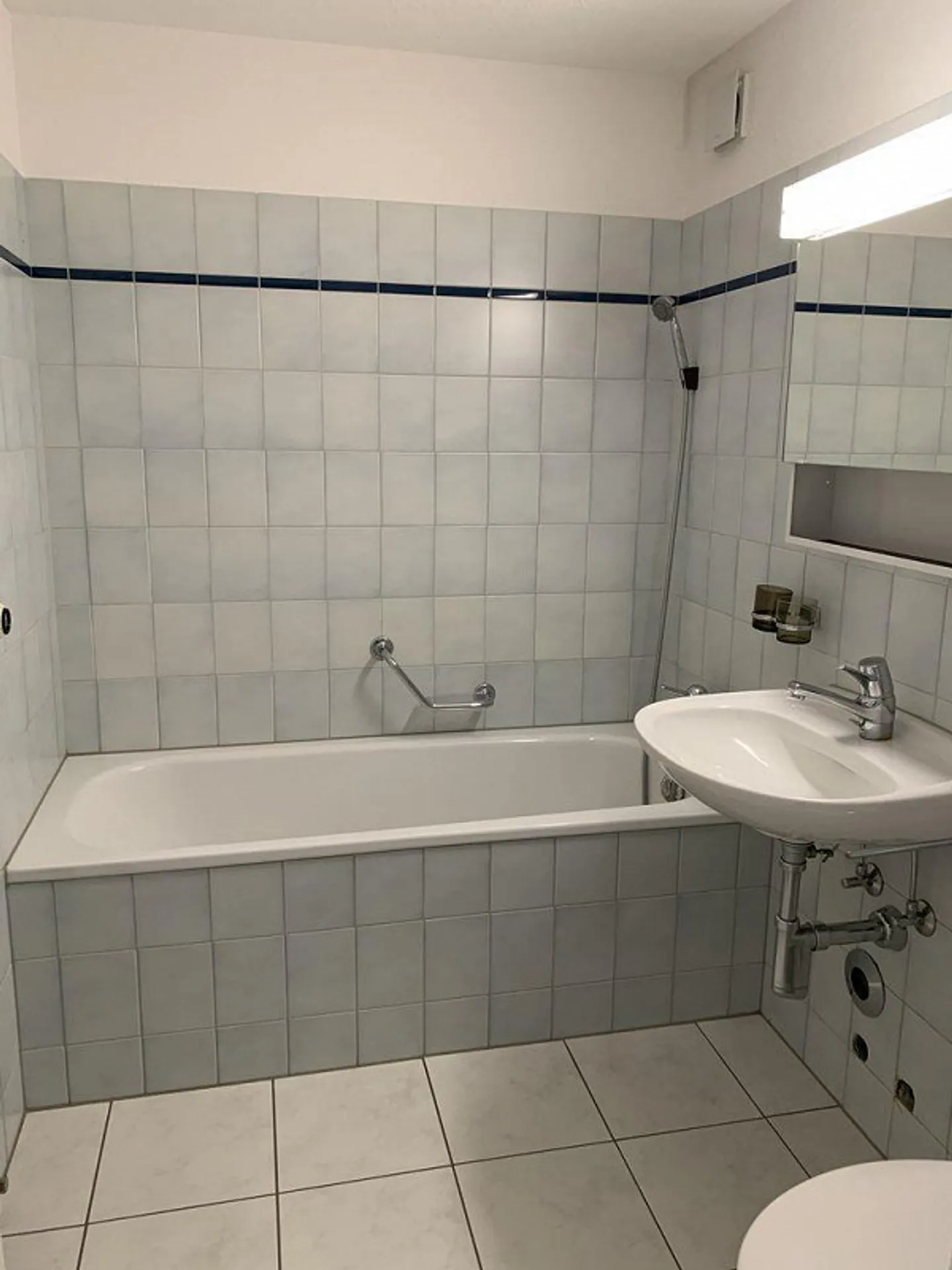 Attractive apartment with beautiful view into the greenery! - Photo 7 of 13