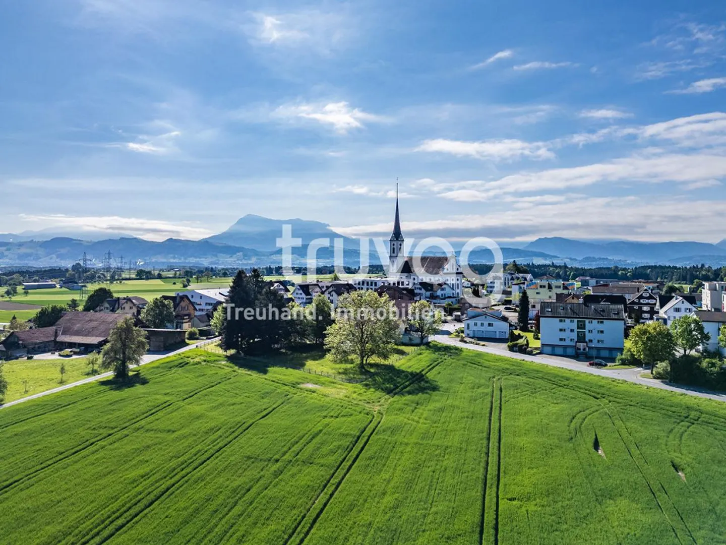 Commercial Space in Sempach - Photo 1 of 2