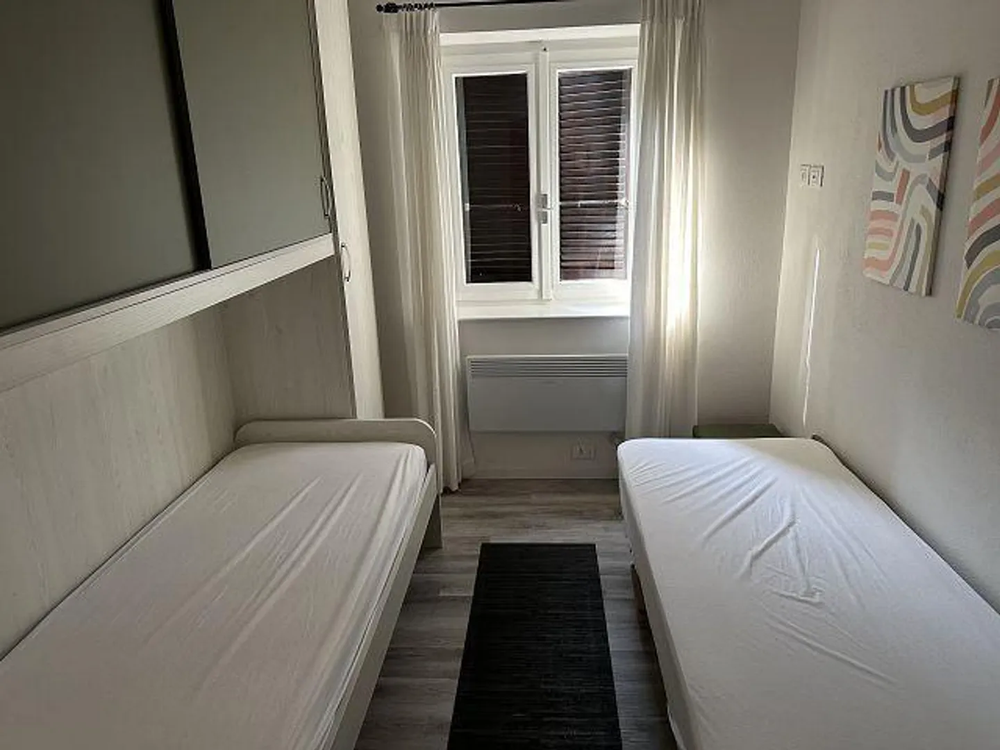 Casa bifamiliare con appartamenti di 3 e 2 stanze in una zona molto tranquilla... - Foto 7 di 31