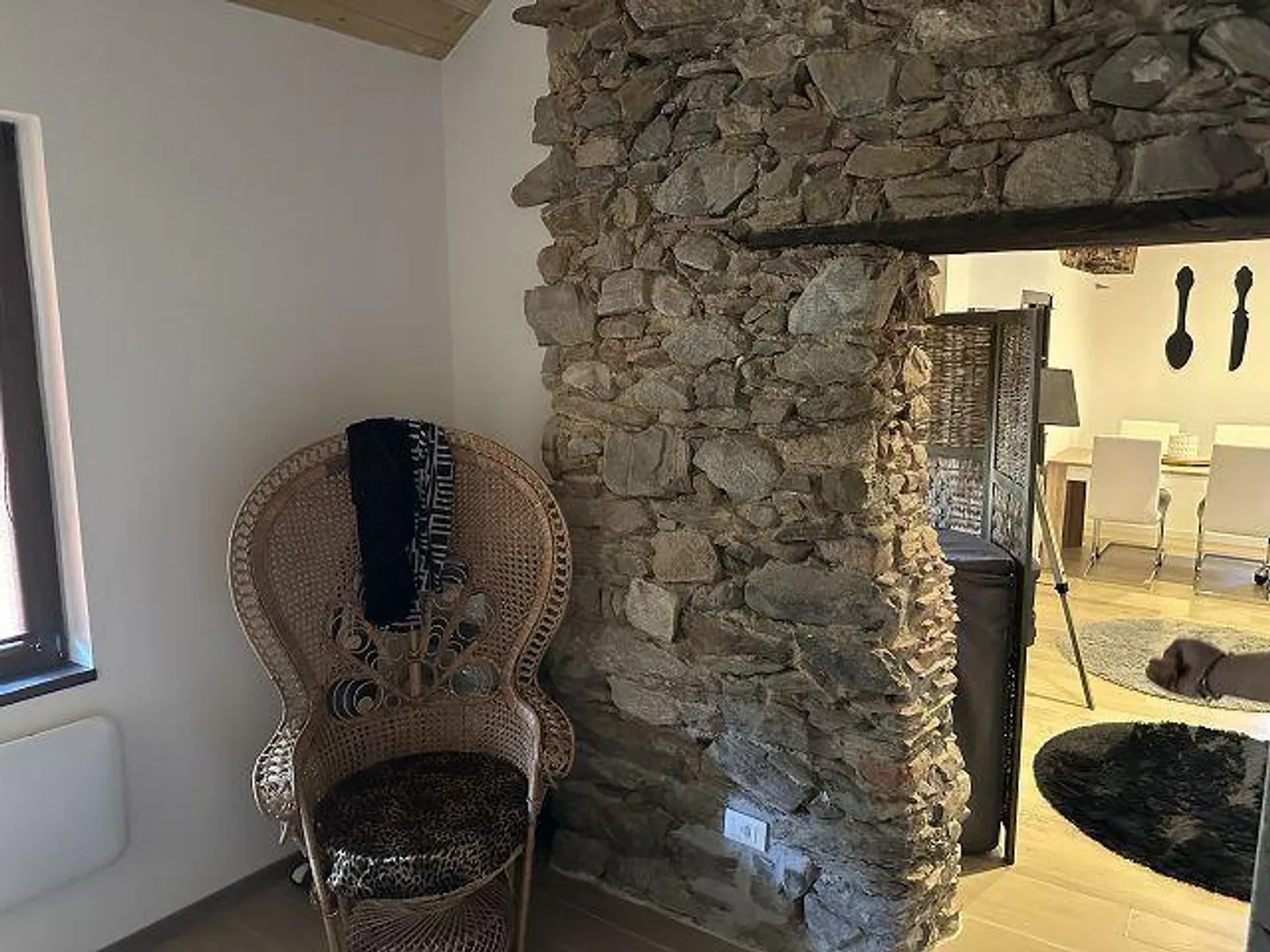 Casa bifamiliare con appartamenti di 3 e 2 stanze in una zona molto tranquilla... - Foto 14 di 31