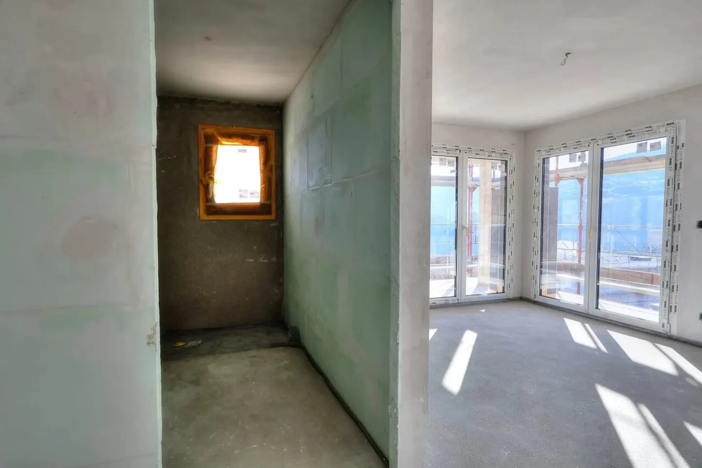 Residential environment for this sublime project - Photo 5 of 10