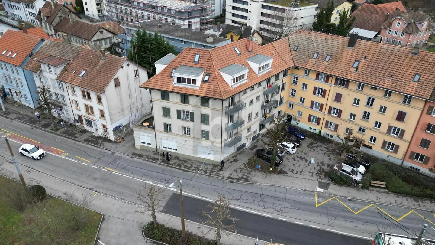 EDIFICIO MULTIFAMILIARE AD ALTO RENDIMENTO IN UNA POSIZIONE TOP - Foto 1 di 6