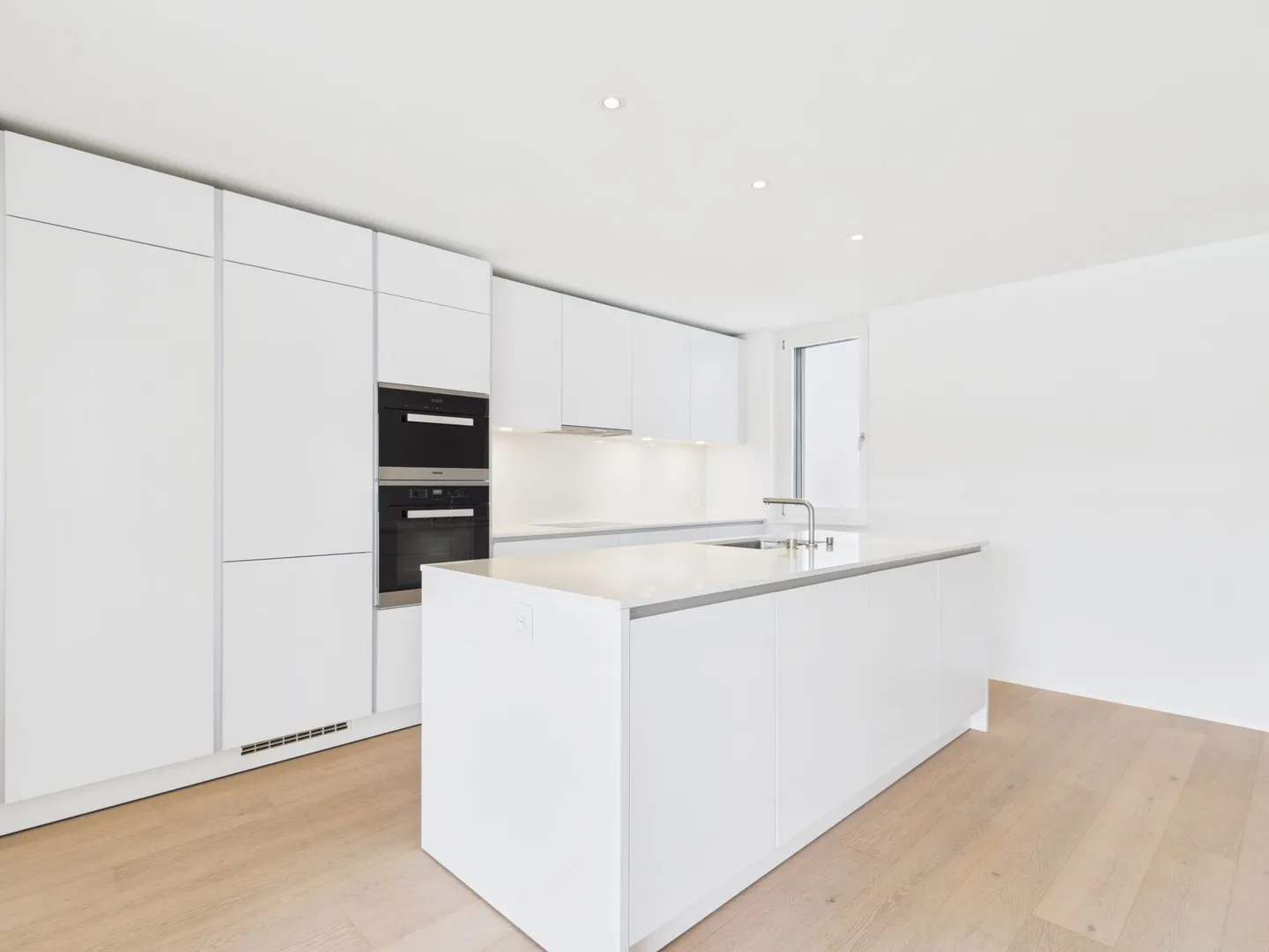 Exklusive 3.5-Zimmer-Erdgeschosswohnung in Bestlage von Wettswil - Foto 7 von 13