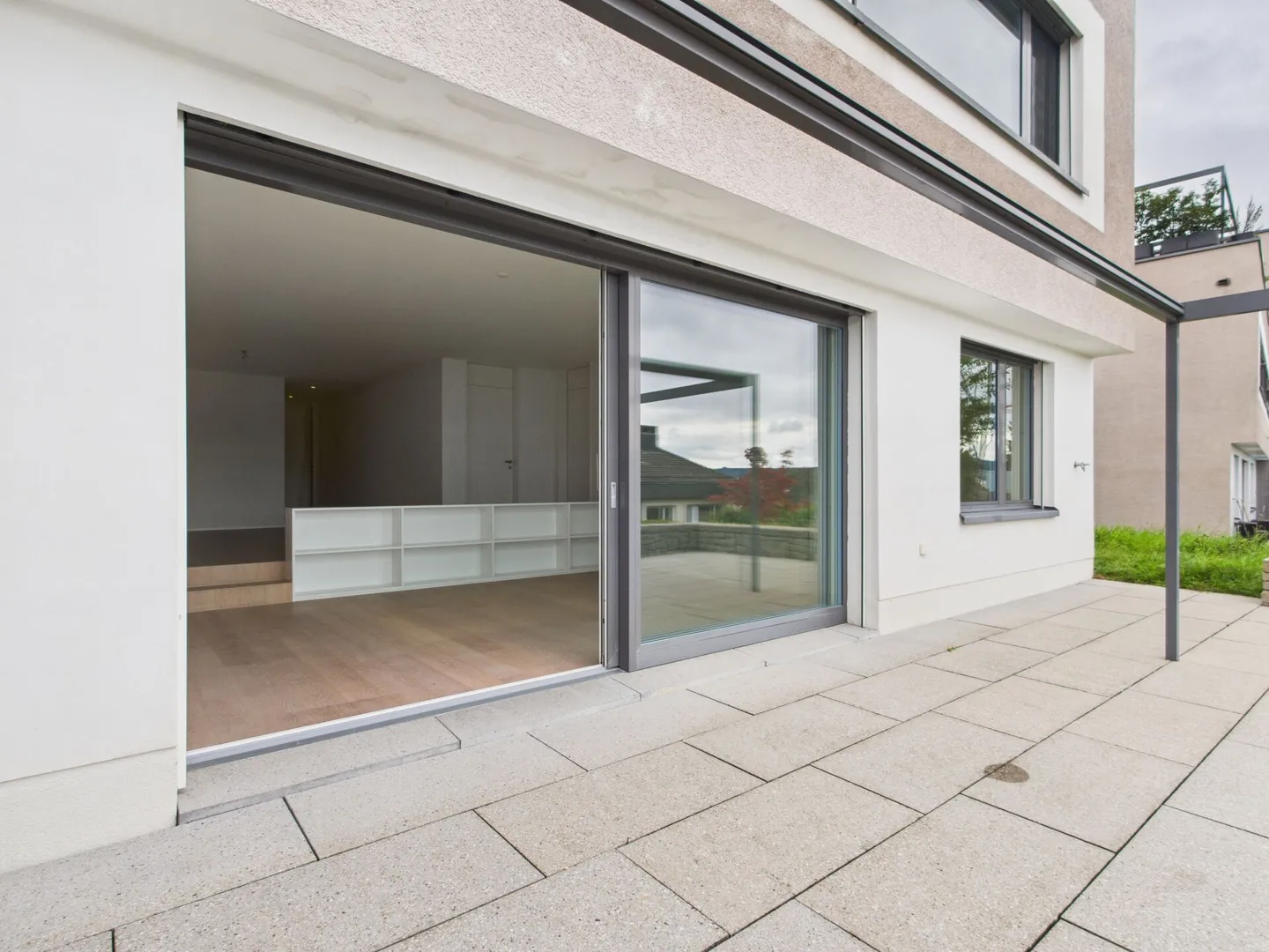 Exklusive 3.5-Zimmer-Erdgeschosswohnung in Bestlage von Wettswil - Foto 10 von 13